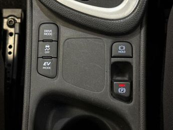 Toyota Yaris 1.5 VVT-h Design Hatchback 5dr Petrol Hybrid E-CVT Euro 6 (s/s) 