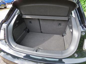 Audi A1 1.0 TFSI Sport Hatchback 3dr Petrol S Tronic Euro 6 (s/s) (Nav) 