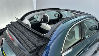 Fiat 500e C 42kWh La Prima Convertible 2dr Electric Auto (118 ps)