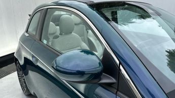 Fiat 500e C 42kWh La Prima Convertible 2dr Electric Auto (118 ps)