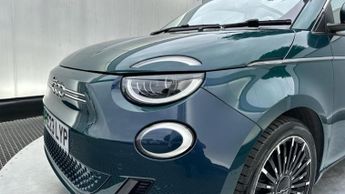 Fiat 500e C 42kWh La Prima Convertible 2dr Electric Auto (118 ps)