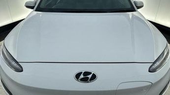 Hyundai KONA 64kWh Premium SUV 5dr Electric Auto (10.5kW Charger) (204 ps)