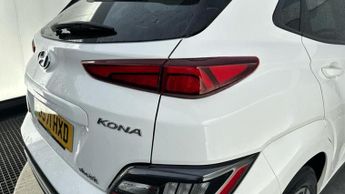 Hyundai KONA 64kWh Premium SUV 5dr Electric Auto (10.5kW Charger) (204 ps)