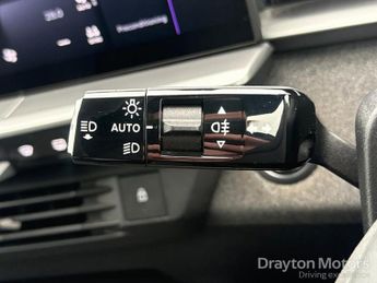 Vauxhall Grandland Electric 73kWh Ultimate SUV 5dr Electric Auto (213 ps)