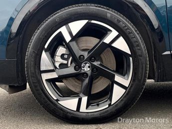 Vauxhall Grandland Electric 73kWh Ultimate SUV 5dr Electric Auto (213 ps)