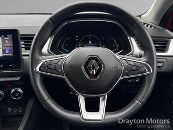 Renault Captur 1.6 E-TECH S Edition SUV 5dr Petrol Hybrid Auto Euro 6 (s/s) (14