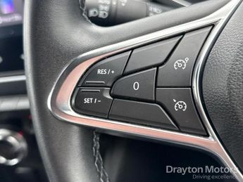 Renault Captur 1.6 E-TECH S Edition SUV 5dr Petrol Hybrid Auto Euro 6 (s/s) (14