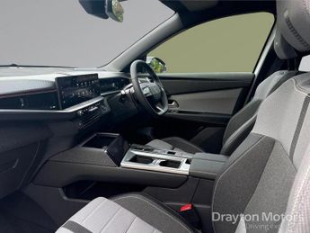 Vauxhall Grandland Electric 73kWh Ultimate SUV 5dr Electric Auto (213 ps)