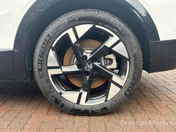 Vauxhall Grandland Electric 73kWh Ultimate SUV 5dr Electric Auto (213 ps)