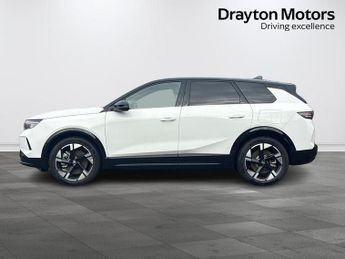 Vauxhall Grandland Electric 73kWh Ultimate SUV 5dr Electric Auto (213 ps)