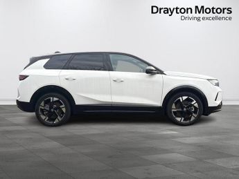 Vauxhall Grandland Electric 73kWh Ultimate SUV 5dr Electric Auto (213 ps)