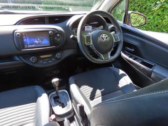 Toyota Yaris 1.5 VVT-h Excel Hatchback 5dr Petrol Hybrid E-CVT Euro 6 (15in A