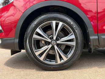 Nissan Qashqai 1.3 DIG-T N-Connecta SUV 5dr Petrol DCT Auto Euro 6 (s/s) (160 p