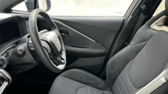 Toyota C-HR 1.8 VVT-h Excel SUV 5dr Petrol Hybrid CVT Euro 6 (s/s) (140 ps)