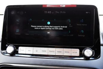 Hyundai KONA 64kWh Premium SUV 5dr Electric Auto (10.5kW Charger) (204 ps)