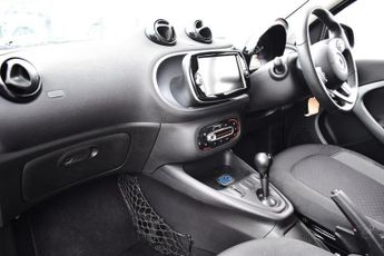 smart forfour 17.6kWh Premium Hatchback 5dr Electric Auto (22kW Charger) (82 p