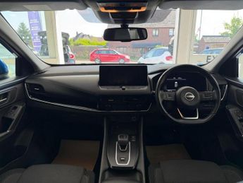 Nissan Qashqai 1.3 DIG-T MHEV N-Connecta SUV 5dr Petrol Hybrid XTRONIC