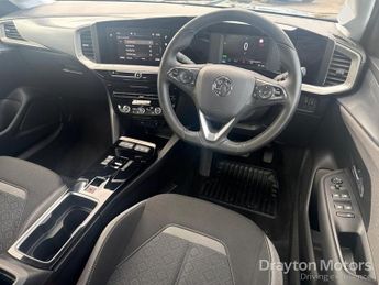 Vauxhall Mokka Electric 50kWh SE Premium SUV 5dr Electric Auto (136 ps)