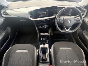 Vauxhall Mokka Electric 50kWh SE Premium SUV 5dr Electric Auto (136 ps)