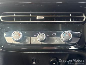 Vauxhall Mokka Electric 50kWh SE Premium SUV 5dr Electric Auto (136 ps)