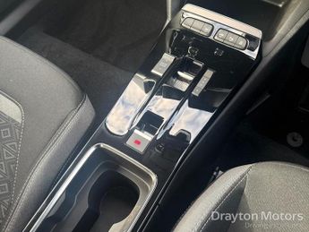 Vauxhall Mokka Electric 50kWh SE Premium SUV 5dr Electric Auto (136 ps)