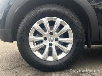 Vauxhall Mokka Electric 50kWh SE Premium SUV 5dr Electric Auto (136 ps)