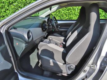 Toyota Aygo X 1.0 VVT-i Pure Hatchback 5dr Petrol x-shift Euro 6 (s/s) (72 ps)