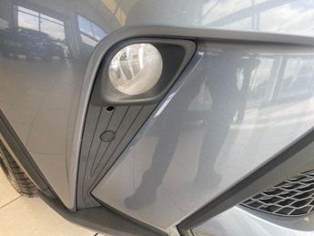 Toyota C-HR 1.8 Hybrid Design 5dr CVT