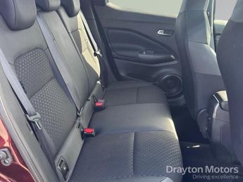 Nissan Juke 1.0 DIG-T N-Connecta SUV 5dr Petrol DCT Auto Euro 6 (s/s) (114 p