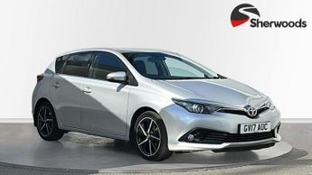 Toyota Auris 1.6 D-4D Design Hatchback 5dr Diesel Manual Euro 6 (s/s) (Safety