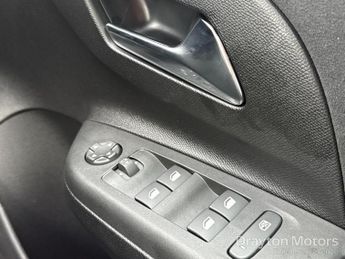 Vauxhall Corsa 1.2 Turbo Ultimate Hatchback 5dr Petrol Auto Euro 6 (s/s) (100 p
