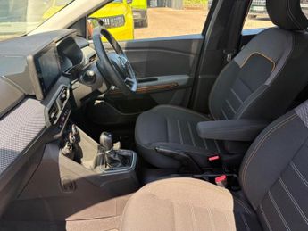 Dacia Sandero Stepway 1.0 TCe Comfort CVT Euro 6 (s/s) 5dr