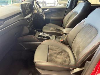 Ford Kuga 2.5 FHEV ST-Line 5dr CVT