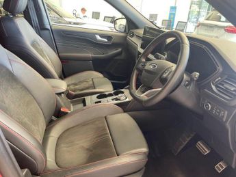 Ford Kuga 2.5 FHEV ST-Line 5dr CVT