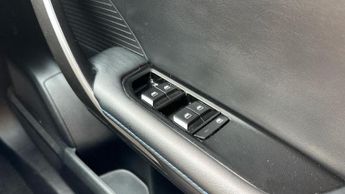 MG MG4 64kWh Trophy Long Range Hatchback 5dr Electric Auto (203 ps)
