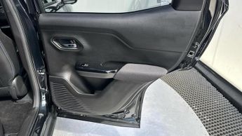 Suzuki e Vitara 61kWh Ultra SUV 5dr Electric Auto (174 ps)