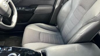 Suzuki e Vitara 61kWh Ultra SUV 5dr Electric Auto (174 ps)