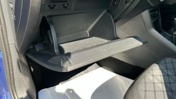 Volkswagen Taigo 1.5 TSI R-Line SUV 5dr Petrol DSG Euro 6 (s/s) (150 ps)