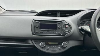 Toyota Yaris 1.5 VVT-h Active Hatchback 5dr Petrol Hybrid E-CVT Euro 6 (s/s) 