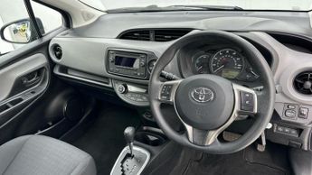 Toyota Yaris 1.5 VVT-h Active Hatchback 5dr Petrol Hybrid E-CVT Euro 6 (s/s) 