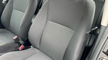 Toyota Yaris 1.5 VVT-h Active Hatchback 5dr Petrol Hybrid E-CVT Euro 6 (s/s) 