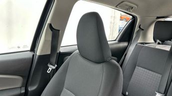 Toyota Yaris 1.5 VVT-h Active Hatchback 5dr Petrol Hybrid E-CVT Euro 6 (s/s) 