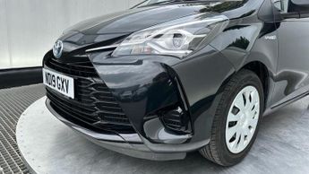 Toyota Yaris 1.5 VVT-h Active Hatchback 5dr Petrol Hybrid E-CVT Euro 6 (s/s) 