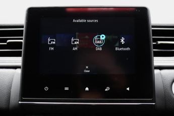 Renault Captur 1.6 E-TECH 9.8kWh techno SUV 5dr Petrol Plug-in Hybrid Auto Euro