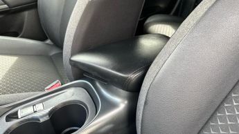 Nissan Juke 1.0 DIG-T N-Connecta SUV 5dr Petrol DCT Auto Euro 6 (s/s) (114 p
