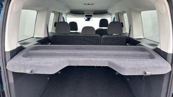 Ford Grand Tourneo Connect 2.0 EcoBlue Active MPV 5dr Diesel DCT Euro 6 (s/s) (122 ps)