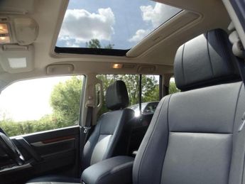 Mitsubishi Shogun 3.2 DI-DC SG3 Auto 4WD Euro 5 5dr LWB