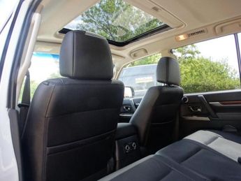 Mitsubishi Shogun 3.2 DI-DC SG3 Auto 4WD Euro 5 5dr LWB