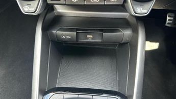 Kia Stonic 1.0 T-GDi MHEV GT-Line S SUV 5dr Petrol Hybrid DCT Euro 6 (s/s) 