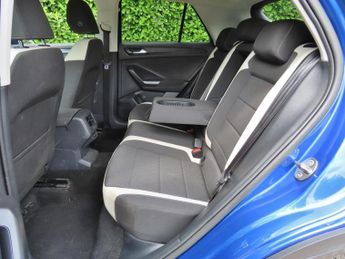 Volkswagen T-Roc 1.5 TSI GPF EVO SEL SUV 5dr Petrol DSG Euro 6 (s/s) (150 ps)